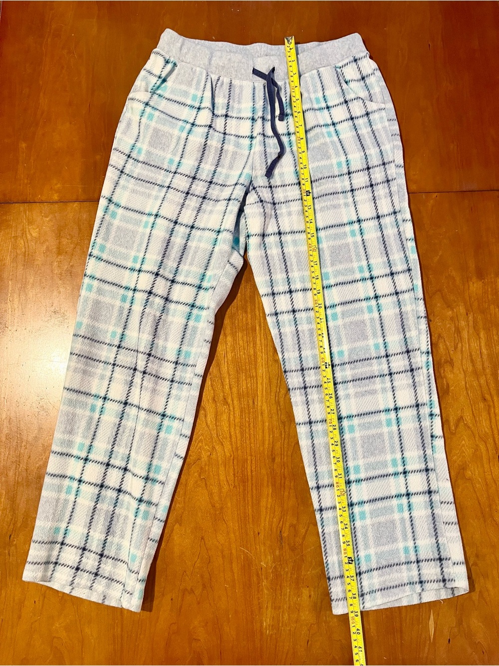 Cuddl Duds Plaid Fleece Lounge Pants w/ Pockets. White with Gray,Navy and Teal. - Picture 10 of 11